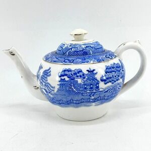 Royal Grafton Blue Willow Bone China Teapot Gold Trim England Pagoda Vintage